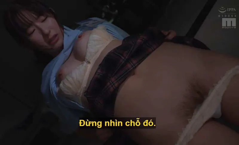 Xuất tinh nhiều lần mà vẫn muốn địt vì em quá ngon